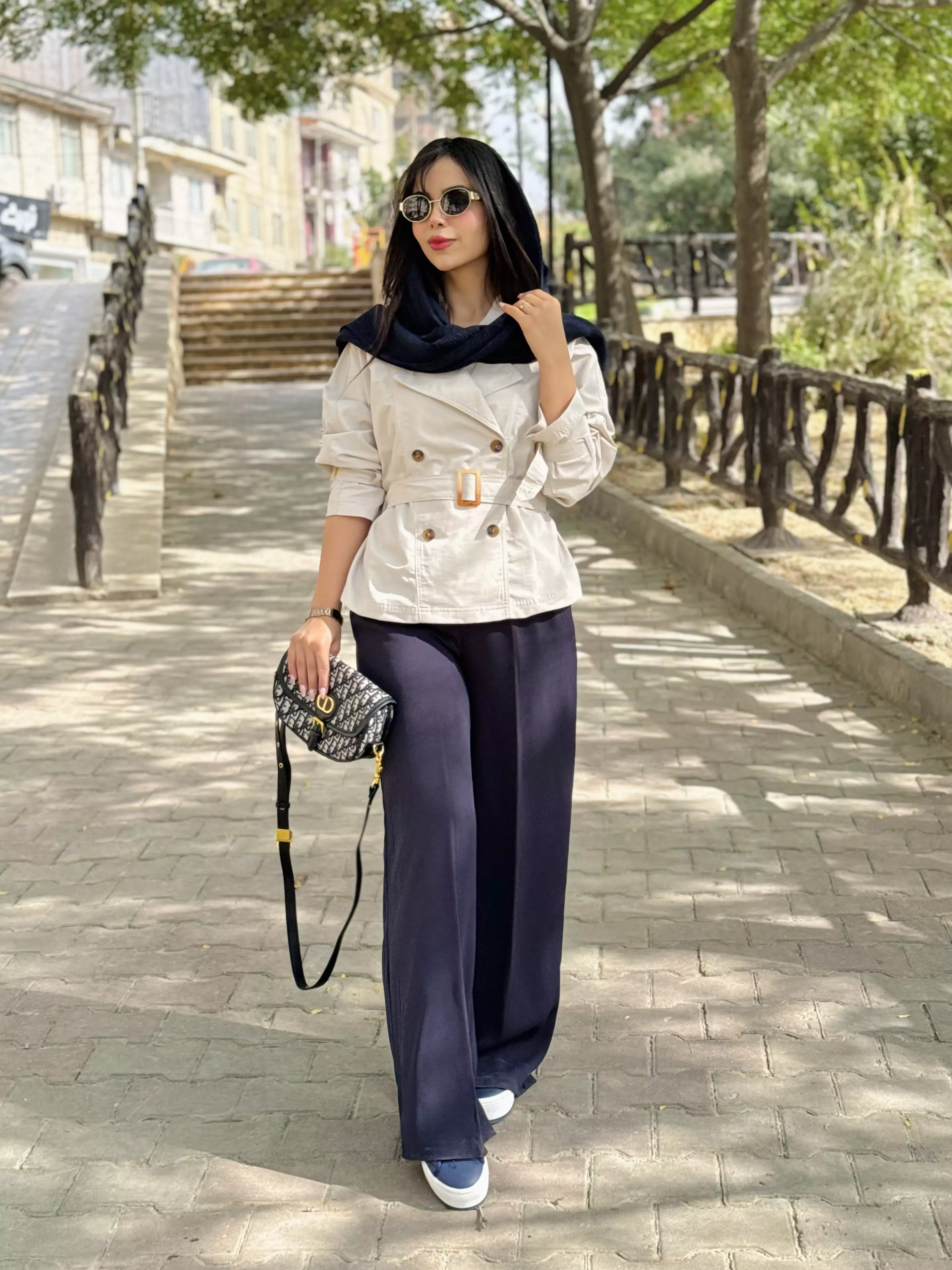 ترنچ کت اوا