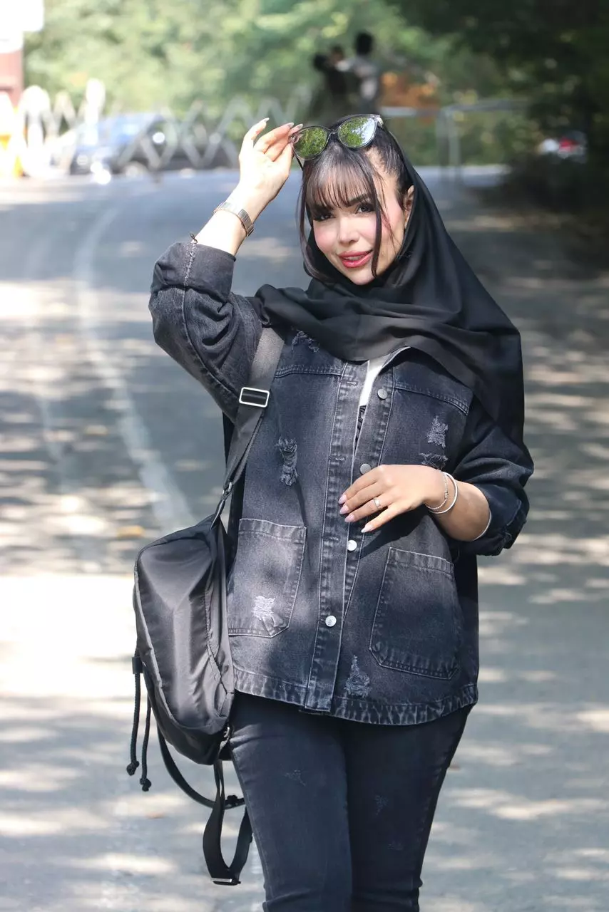 کت نیلا ذغالی