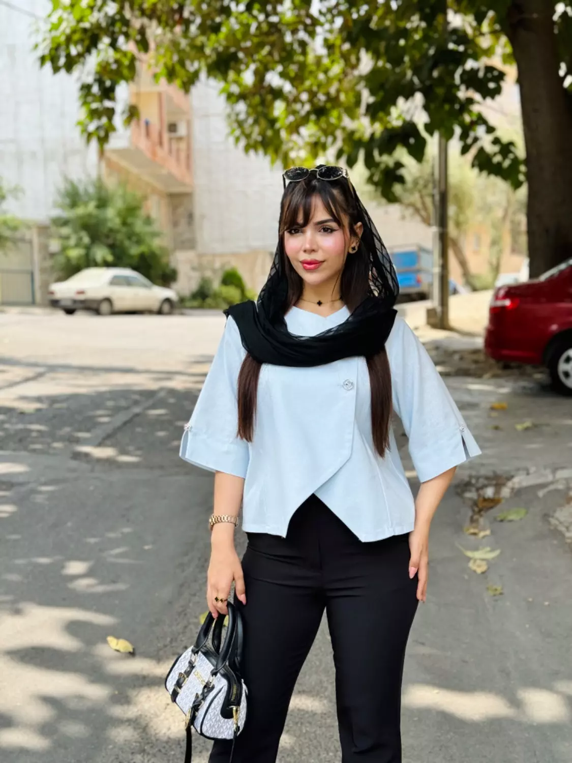 کت لینن دینا