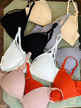 ست شورت و سوتین نرمولک