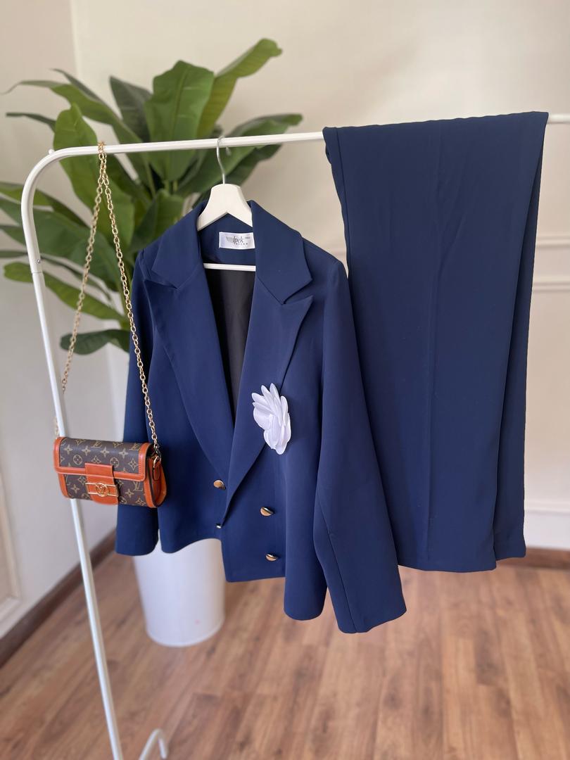 کت شلوار مهرو