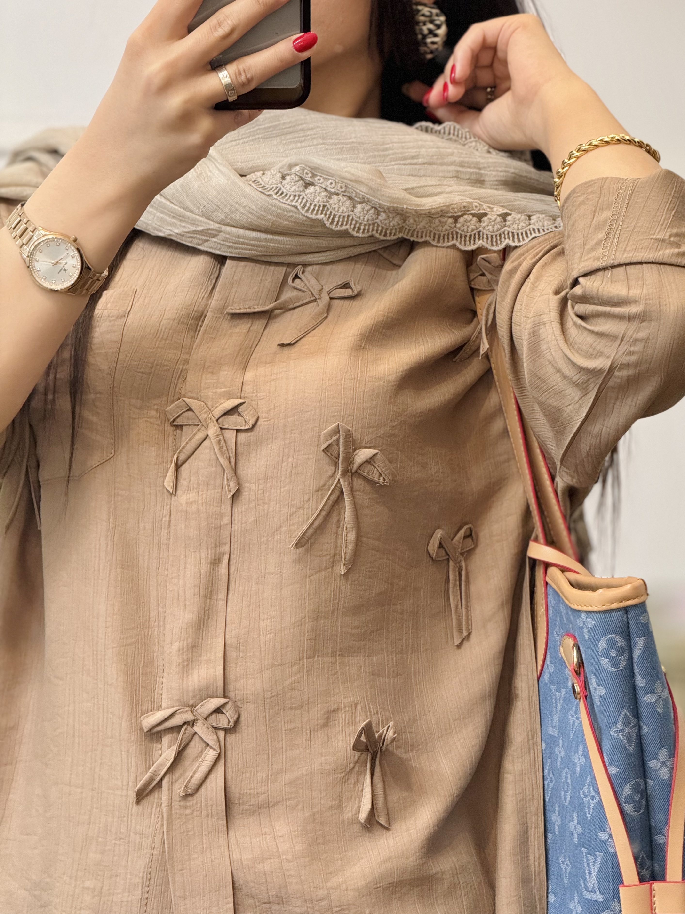 شومیزمانتویی پاپیون