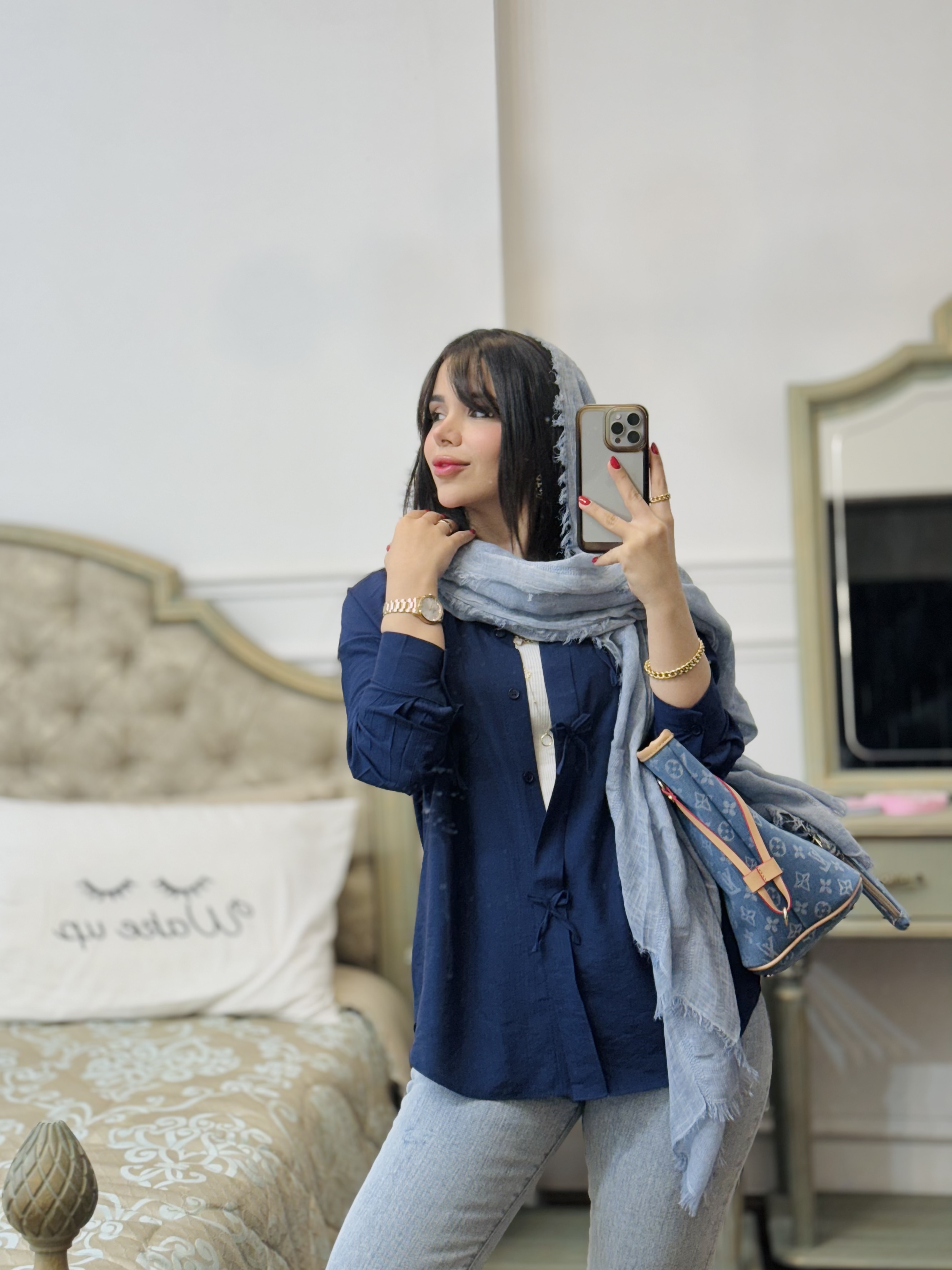 شومیزمانتویی پاپیون